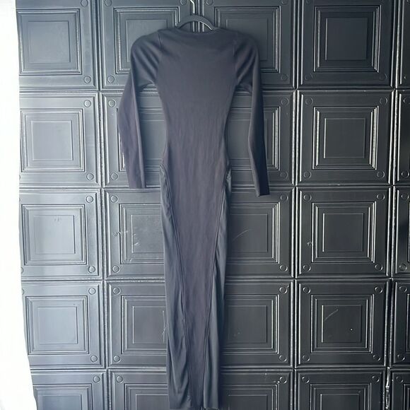 Fashionnova Maxi dress - Picture 2 of 5